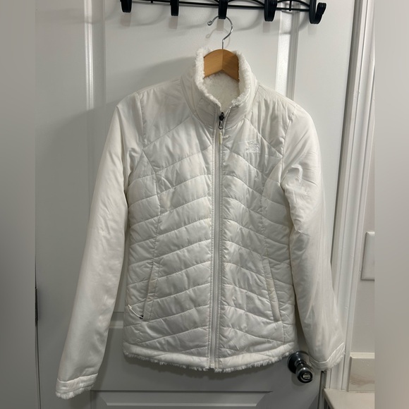 The North Face Jackets & Blazers - TNF Mossbud Insulated Reversible Jacket Sz Small